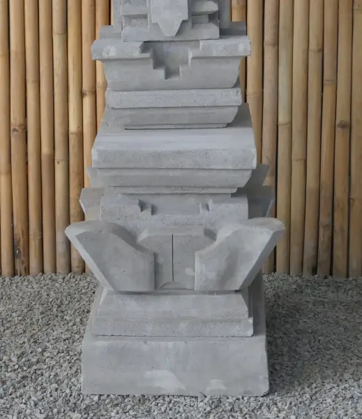 Product image 6 of the product “Balinese Temple, casted with Paras Stone, Offering with open place on top, with step at bottom. 190cm. Mulitparted ”